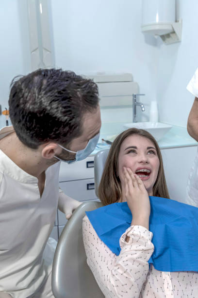 Best Emergency Tooth Extraction in Stony Prairie, OH